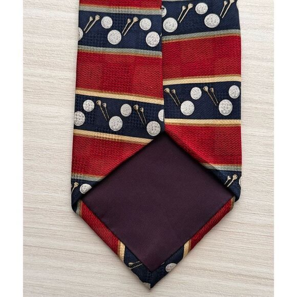 Amherst and Brock  Golf Themed Silk Tie - Picture 6 of 9
